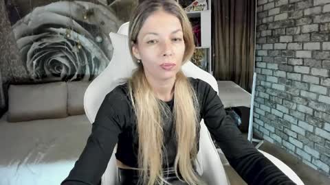 Eva online show from April 5, 4:59 pm