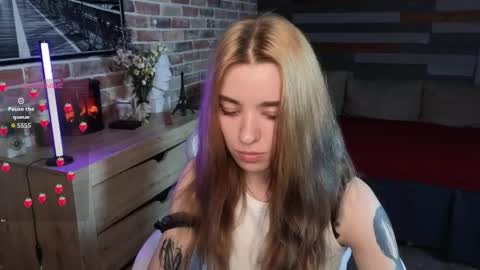 eva_mini online show from June 7, 9:09 pm