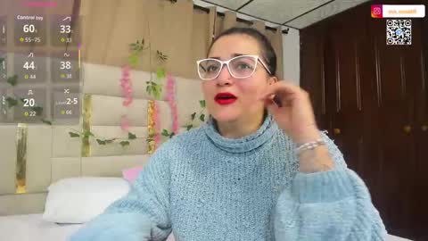 Eva  online show from September 18, 12:31 pm