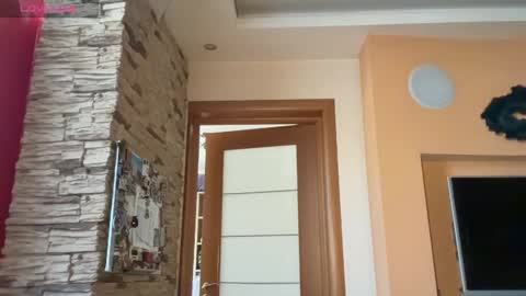 EvaHazard online show from March 29, 9:22 am