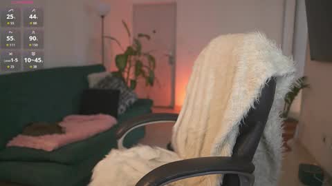 evajacksss_ online show from April 6, 8:54 pm