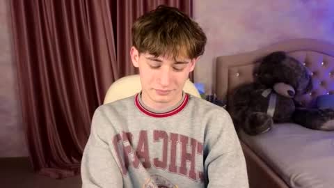 Evan online show from February 23, 9:17 pm