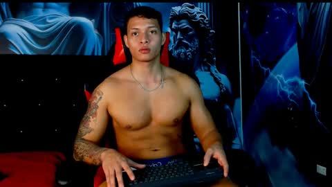 EVAN GREY online show from December 7, 7:32 am