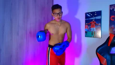 EVAN GREY online show from September 18, 5:06 pm