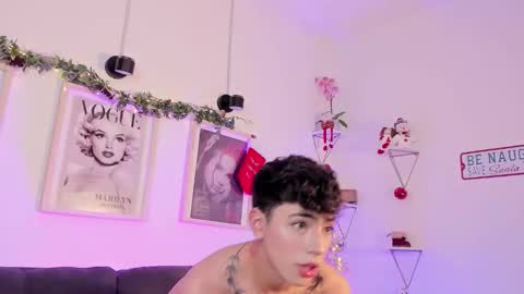 Evan voss  help me get 200 likesindependent model online show from December 17, 6:14 pm