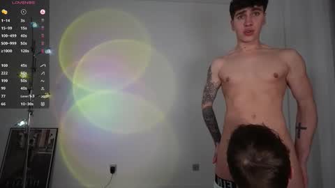 evan_white_ online show from February 27, 4:43 pm