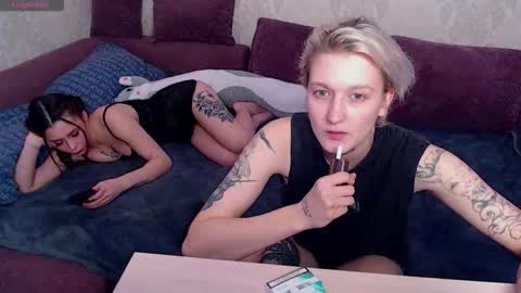 lesbian couple online show from February 15, 4:39 pm