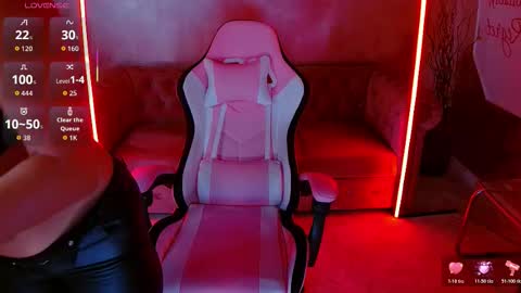 Eva online show from November 29, 5:53 pm