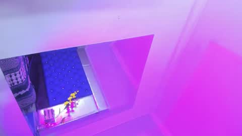 evanllelyne online show from June 25, 8:03 pm