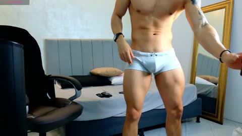 E V A N S online show from April 15, 1:20 am