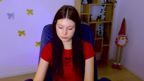 EvaOnyx online show from February 18, 11:21 am