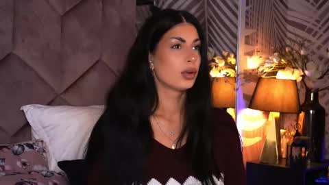 EvaRhea online show from January 12, 6:53 am