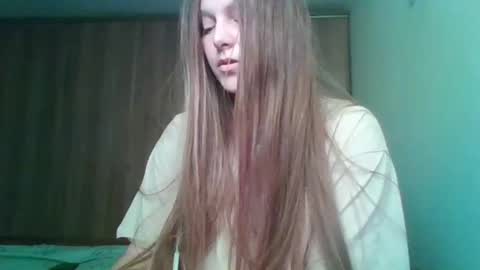 evasapples2026 online show from February 15, 12:37 pm