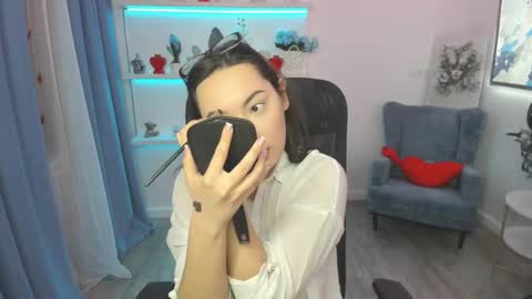 evasarazardje online show from March 2, 7:53 pm