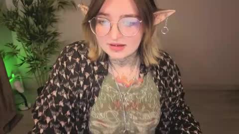 EvaTheWitcher online show from June 9, 10:04 am