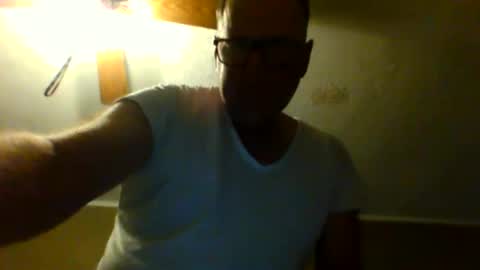 Snapshot of eve1luvsray chatting on January 18, 2:58 am eve1luvsray online show from January 18, 2:58 am