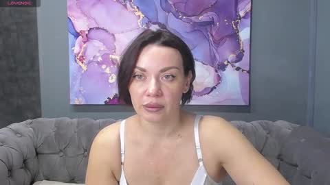 Snapshot of evelibston chatting on September 29, 12:20 am EveLibston online show from September 29, 12:20 am