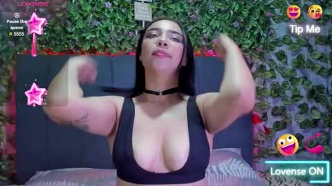 Snapshot of evelin_33 chatting on October 13, 11:51 pm E V E L I N online show from October 13, 11:51 pm
