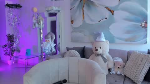 Snapshot of evellynclair chatting on December 7, 3:58 pm Eve  online show from December 7, 3:58 pm