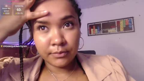 Evelyn Sandoval online show from January 16, 8:33 am