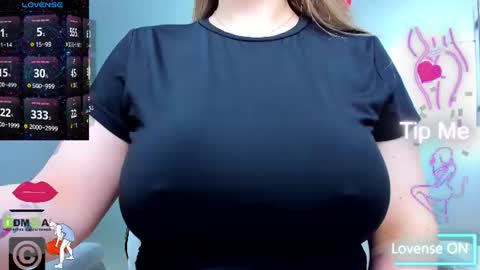 evelyne_rose online show from June 12, 5:28 am
