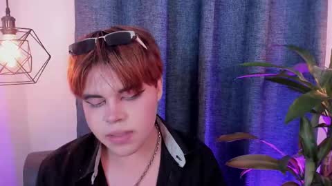 evelynn smith online show from February 11, 2:25 am