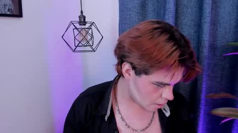 evelynn smith online show from February 10, 8:10 pm