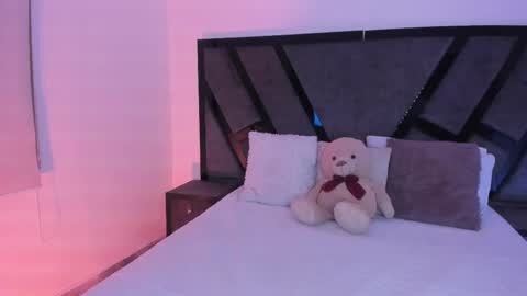 Evelyn Woods online show from February 19, 3:28 am
