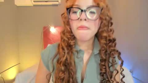 Sophia online show from October 31, 9:04 pm