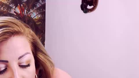 Evia online show from December 20, 2:40 am