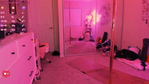 Evie Luna online show from April 23, 3:47 am