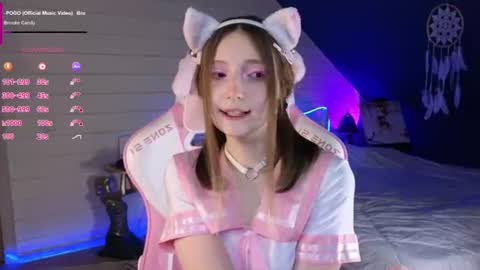 Evie online show from June 22, 9:11 pm