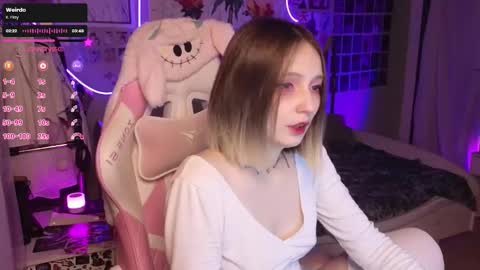 Evie online show from September 16, 8:23 pm