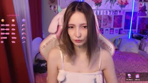 Evie online show from March 14, 1:20 am