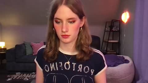 Evie3 online show from March 2, 2:41 am