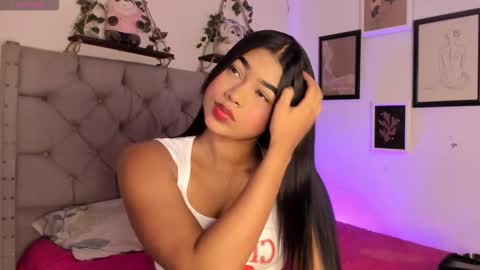 Ivi Alejandra  online show from January 12, 6:37 pm