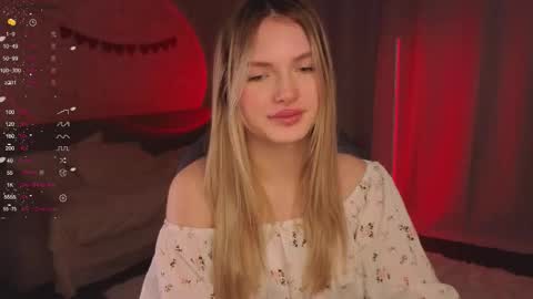 Evelyn online show from November 15, 11:34 am