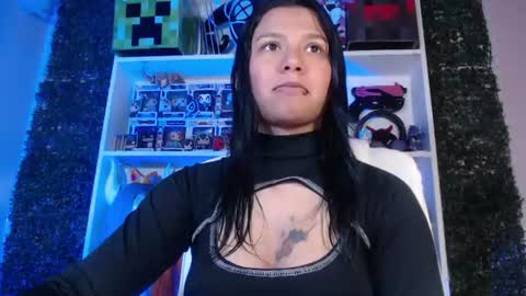 Im Evy online show from June 18, 4:56 pm