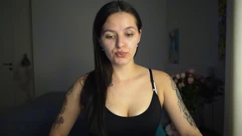 ewelynscott online show from November 22, 2:26 pm