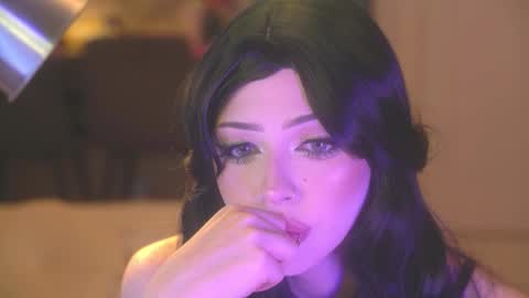 Alyson online show from November 4, 6:09 pm