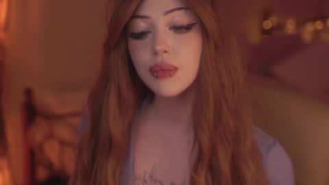 Alyson online show from December 4, 10:57 pm