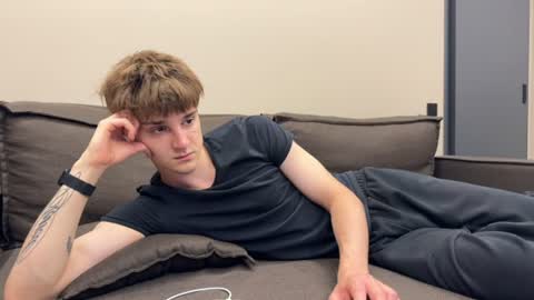 exclusiveflexboy online show from June 25, 8:47 pm