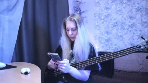 my real name is Irene but Exo is oke too  online show from September 12, 2:13 am