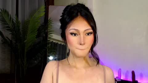 Snapshot of expensive_candyx chatting on December 17, 12:54 pm Candy online show from December 17, 12:54 pm