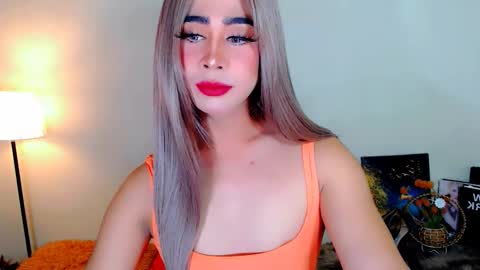 expensive_elise online show from February 15, 9:52 am