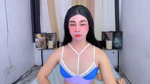 expensive_elise online show from June 28, 7:48 am