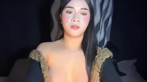 Snapshot of expensivets_chloe chatting on September 24, 10:05 pm chloee online show from September 24, 10:05 pm