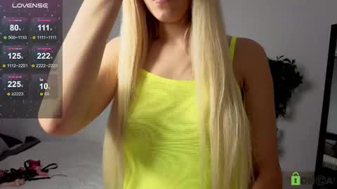 M4ry  online show from October 29, 11:45 am