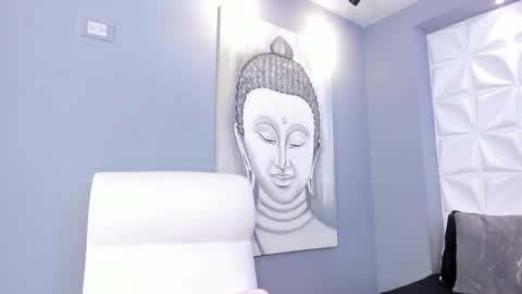 Nina online show from March 16, 2:21 pm