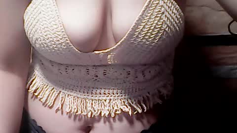 extremelydmilkyboobs online show from July 8, 7:45 am